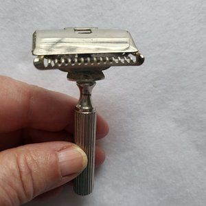 Rare Original 1920s GEM Shaving Set Safety Razor Blades Silver USA.........RS